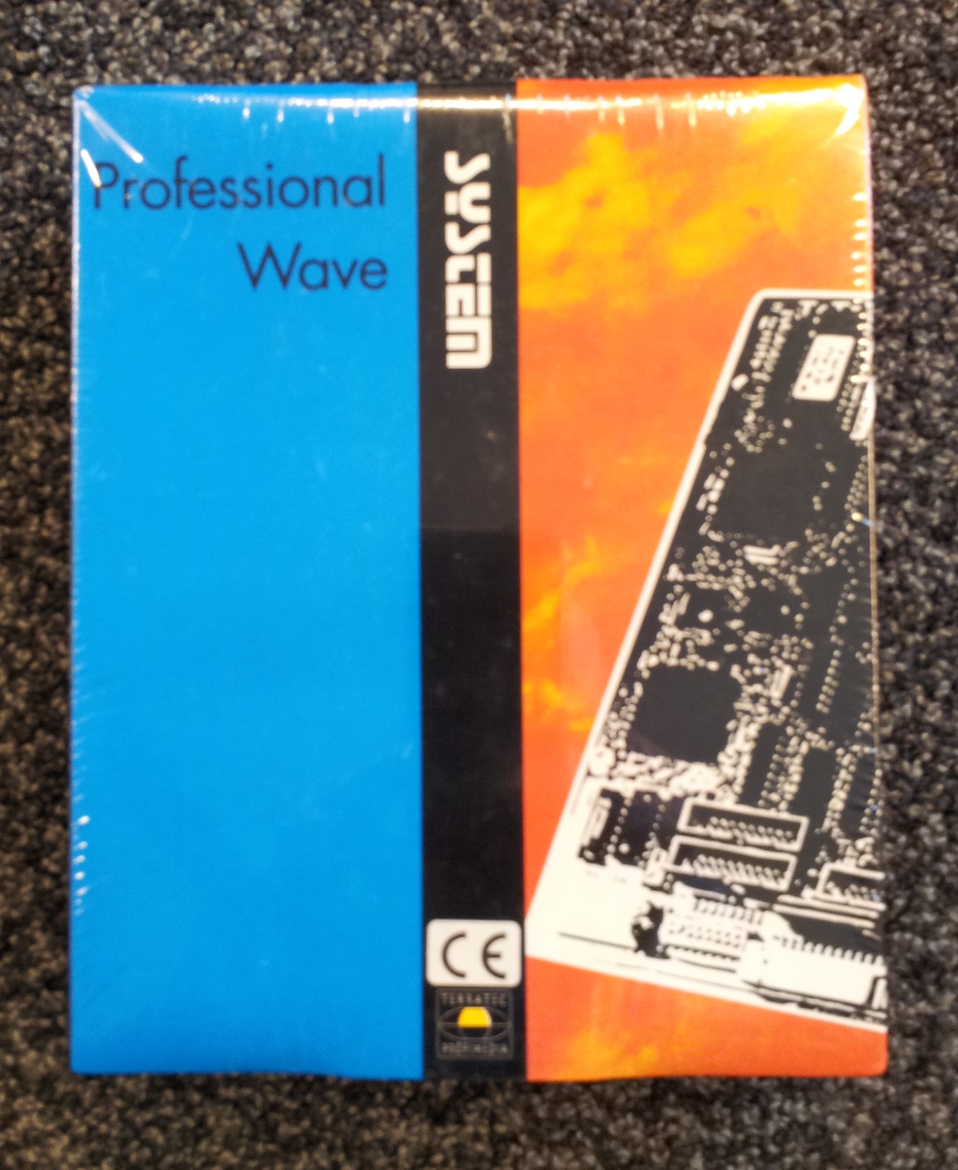 Yamaha DB50XG – Carte Son Vintage Waveblaster MIDI – Bundle Avec Boîte, Manuel, CD